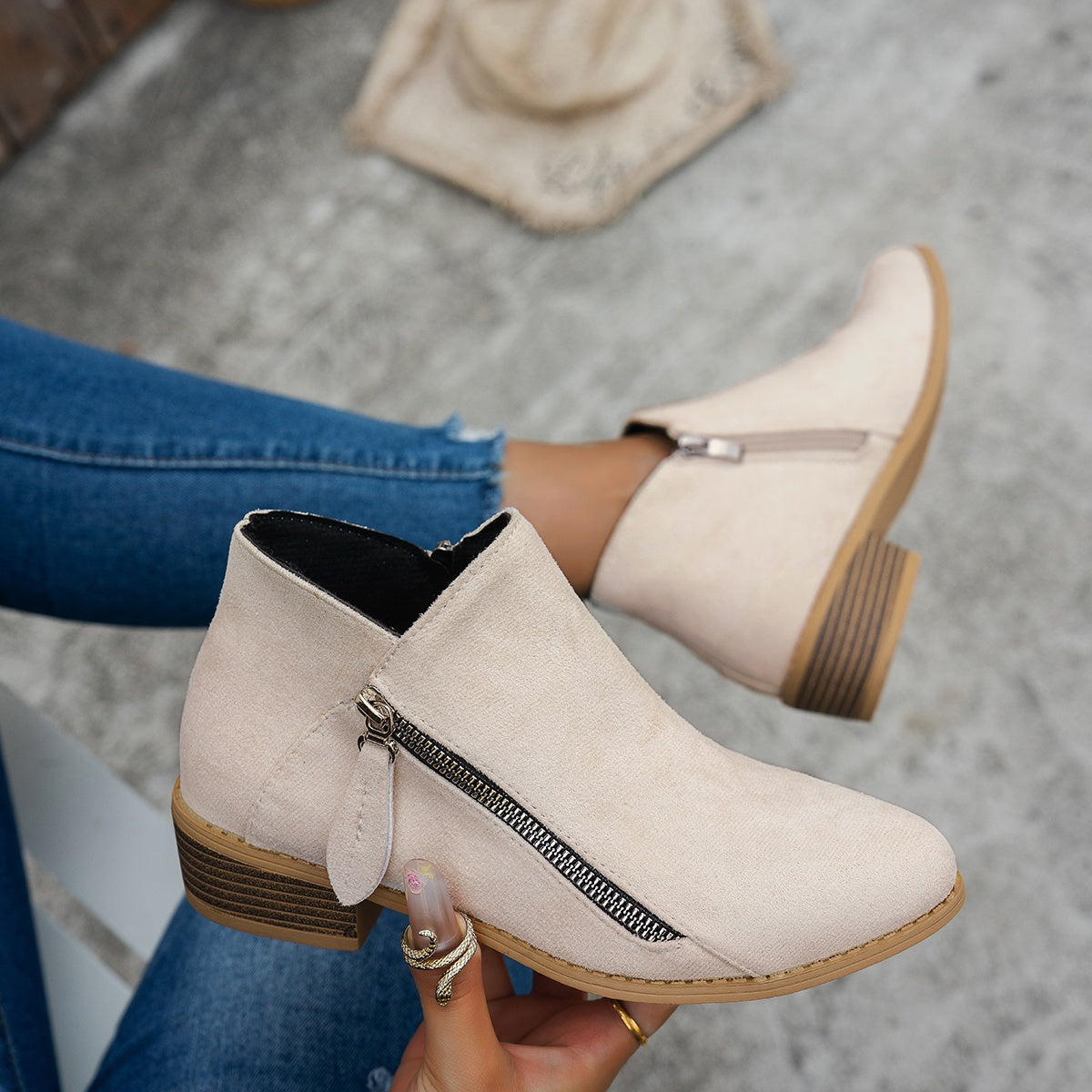 Elegant block heel side-zip ankle boots