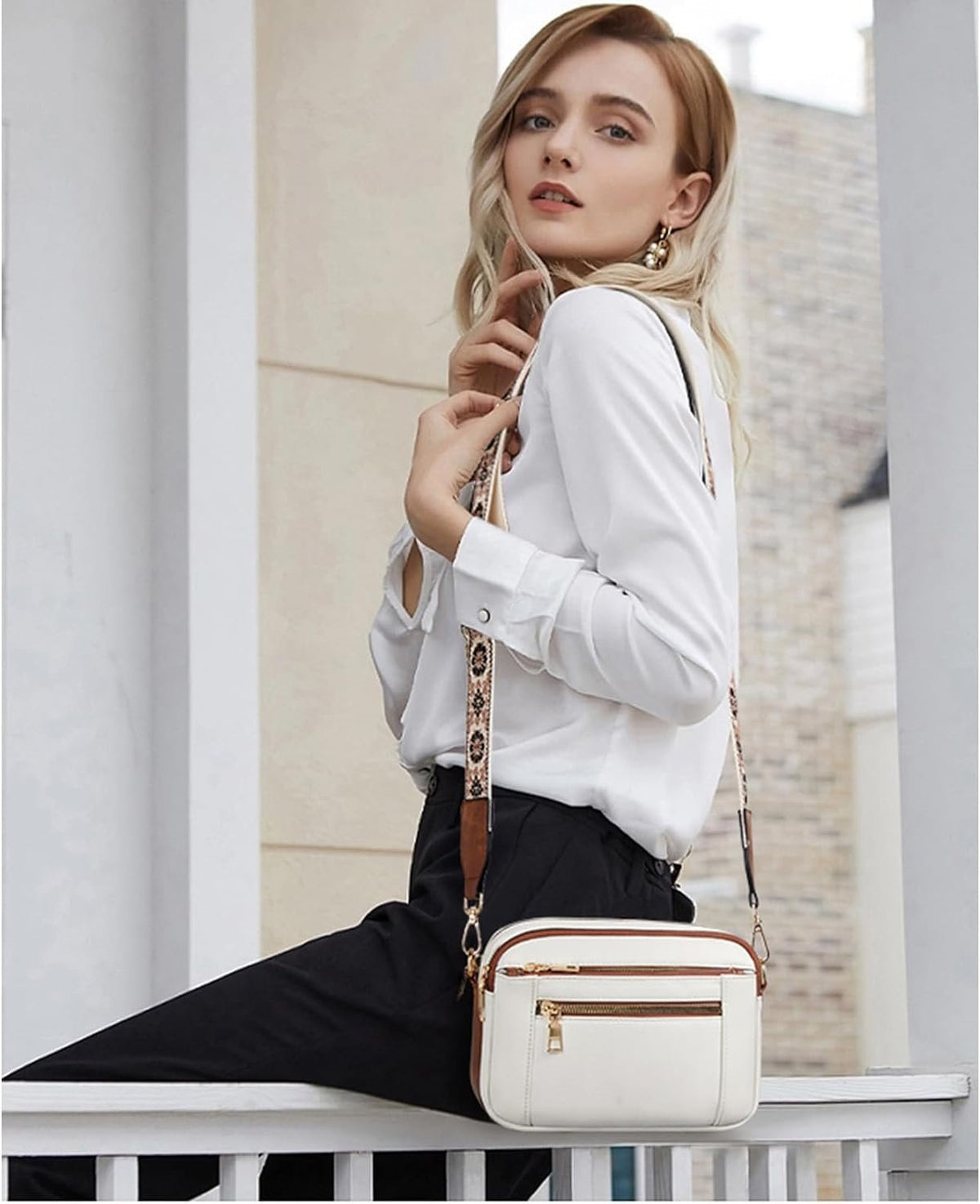 Emmie – Refined Leather Shoulder Bag with Compartments