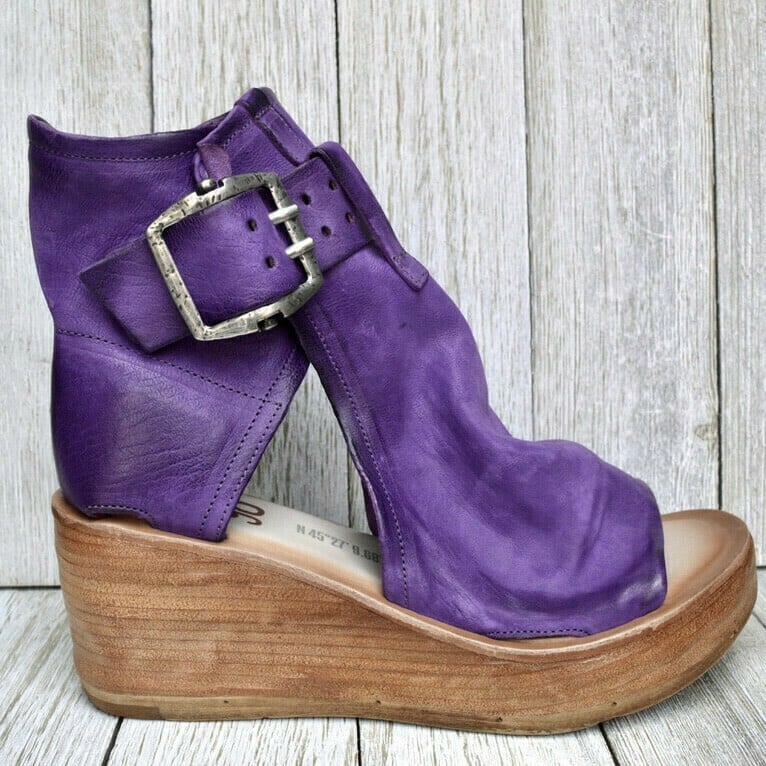 Dawn | Wedge Sandals with Buckle in Boho Style