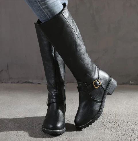 Elegant knee high boots with buckle and side zip