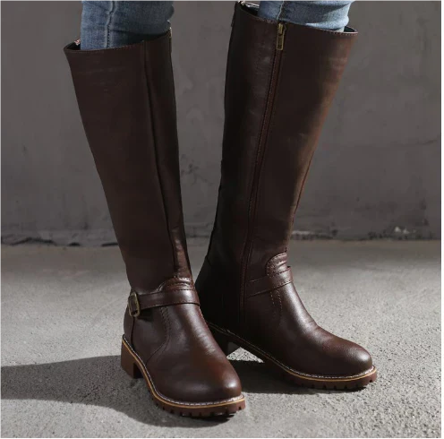 Elegant knee high boots with buckle and side zip
