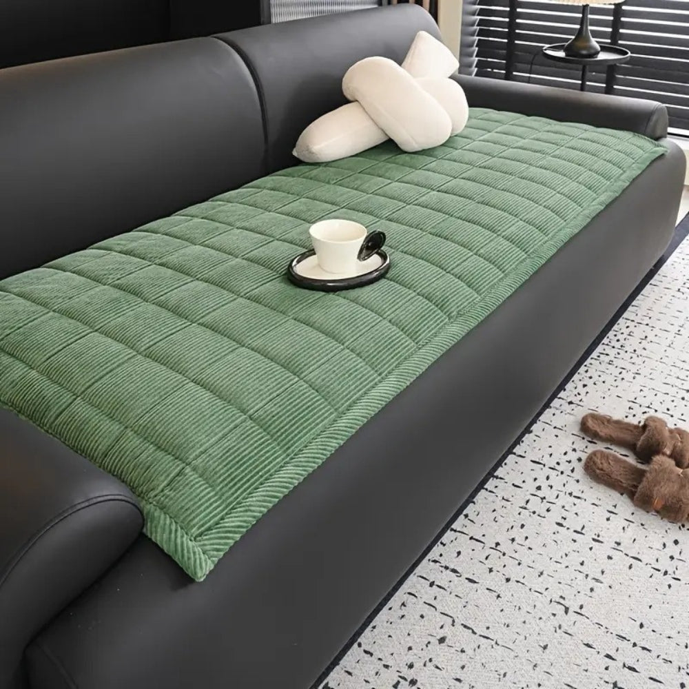Metro Line Quilted Couch Cover Mat