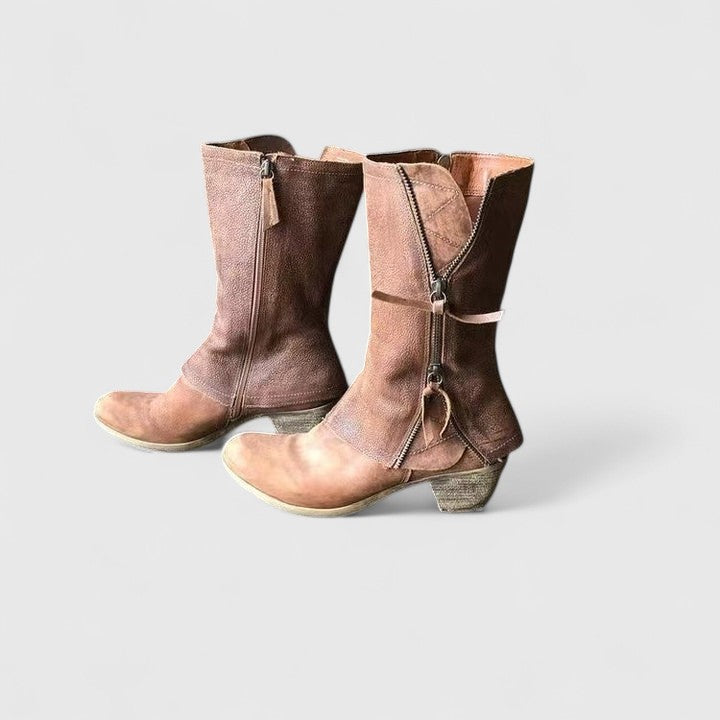 Effortless western ankle boots with cushioned sole