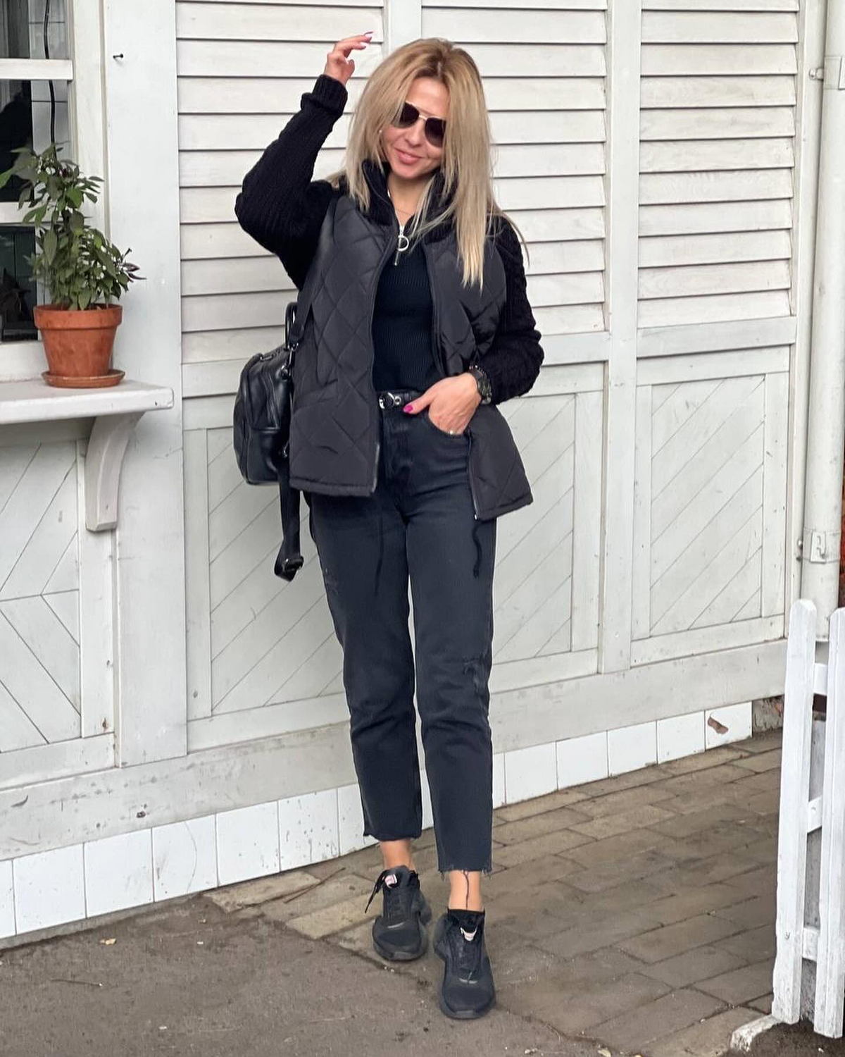 Corwyn | Women's Quilted Jacket with Knit Sleeves