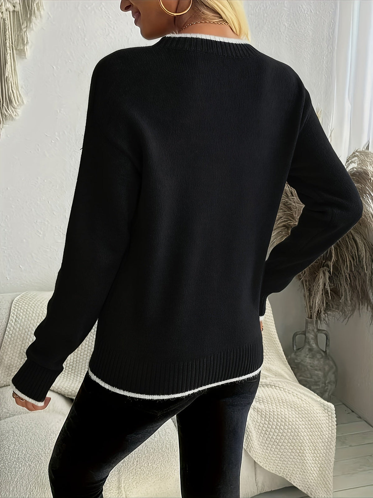 Dravina | Women's Christmas Snowflake Crewneck Sweater