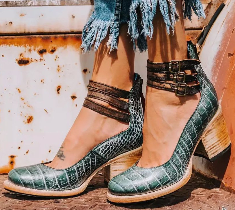 Naturéva | Elegant and Comfortable Sandals