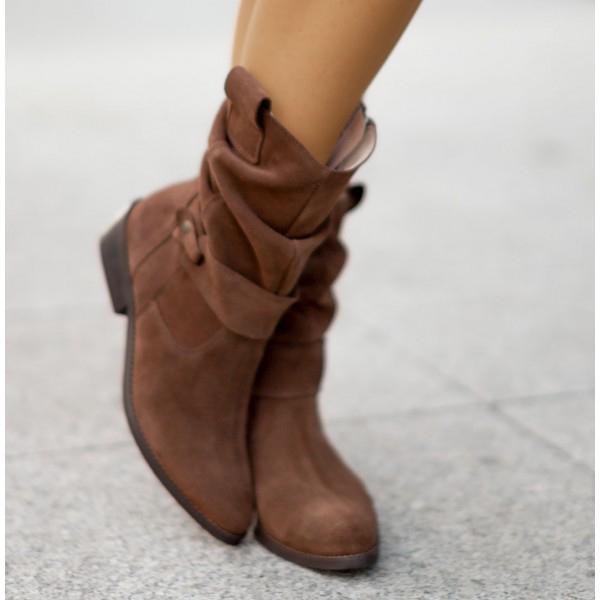 Elegant slouchy mid-calf block heel boots