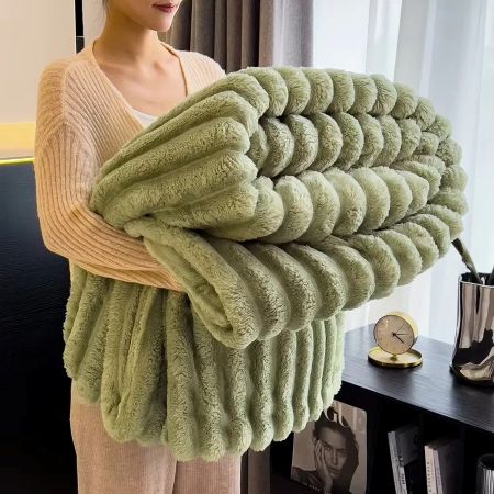 100 x 150 cm Plush Faux Fur Throw Blanket
