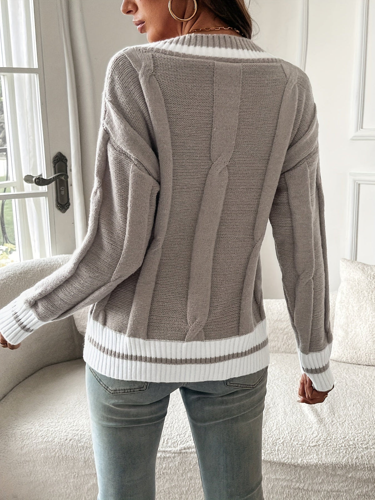 Dawnelle | Women's Oversized Cable Knit V-Neck Sweater