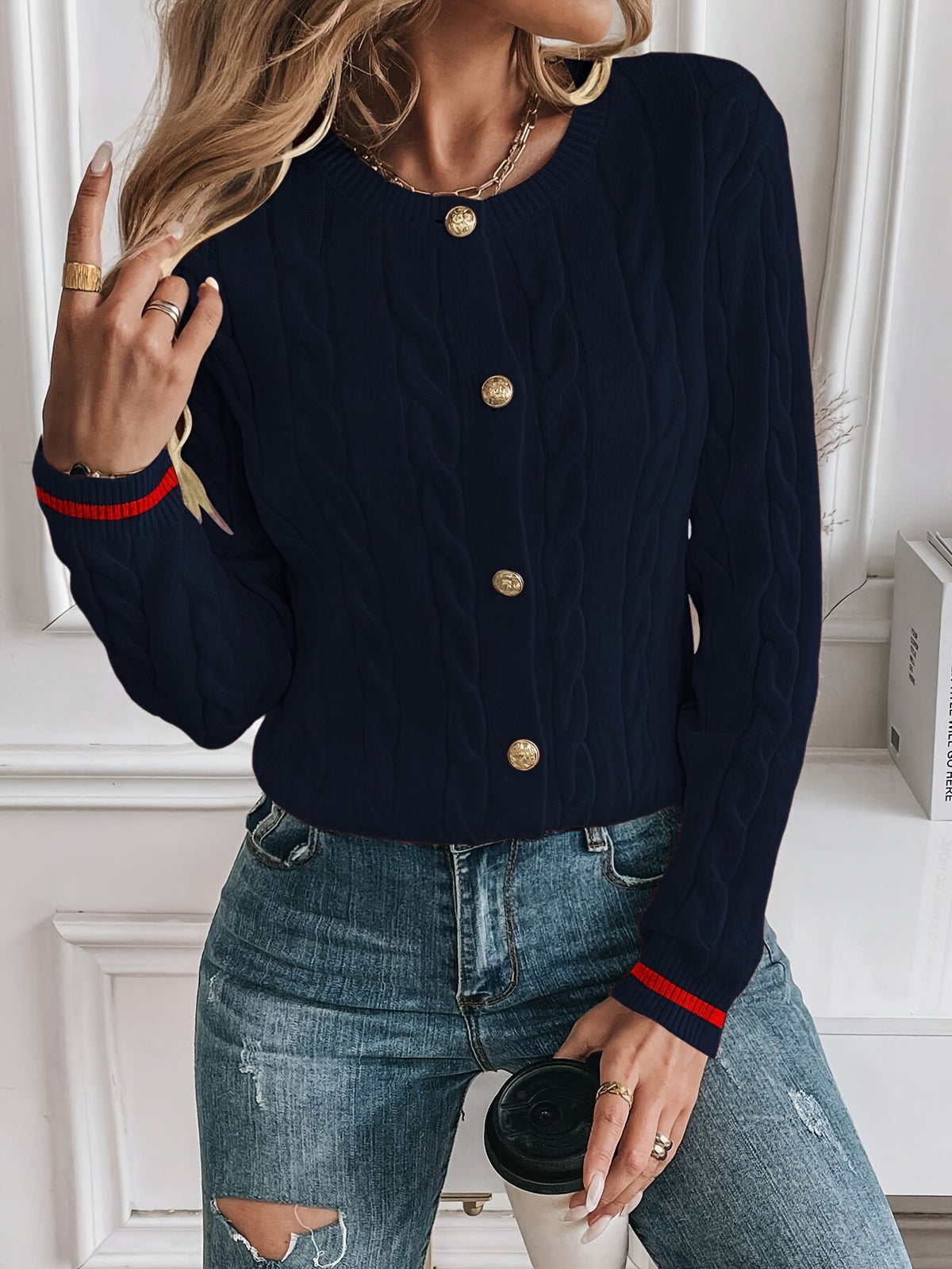 Delvwyn | Women's Cable Knit Button-Up Cardigan