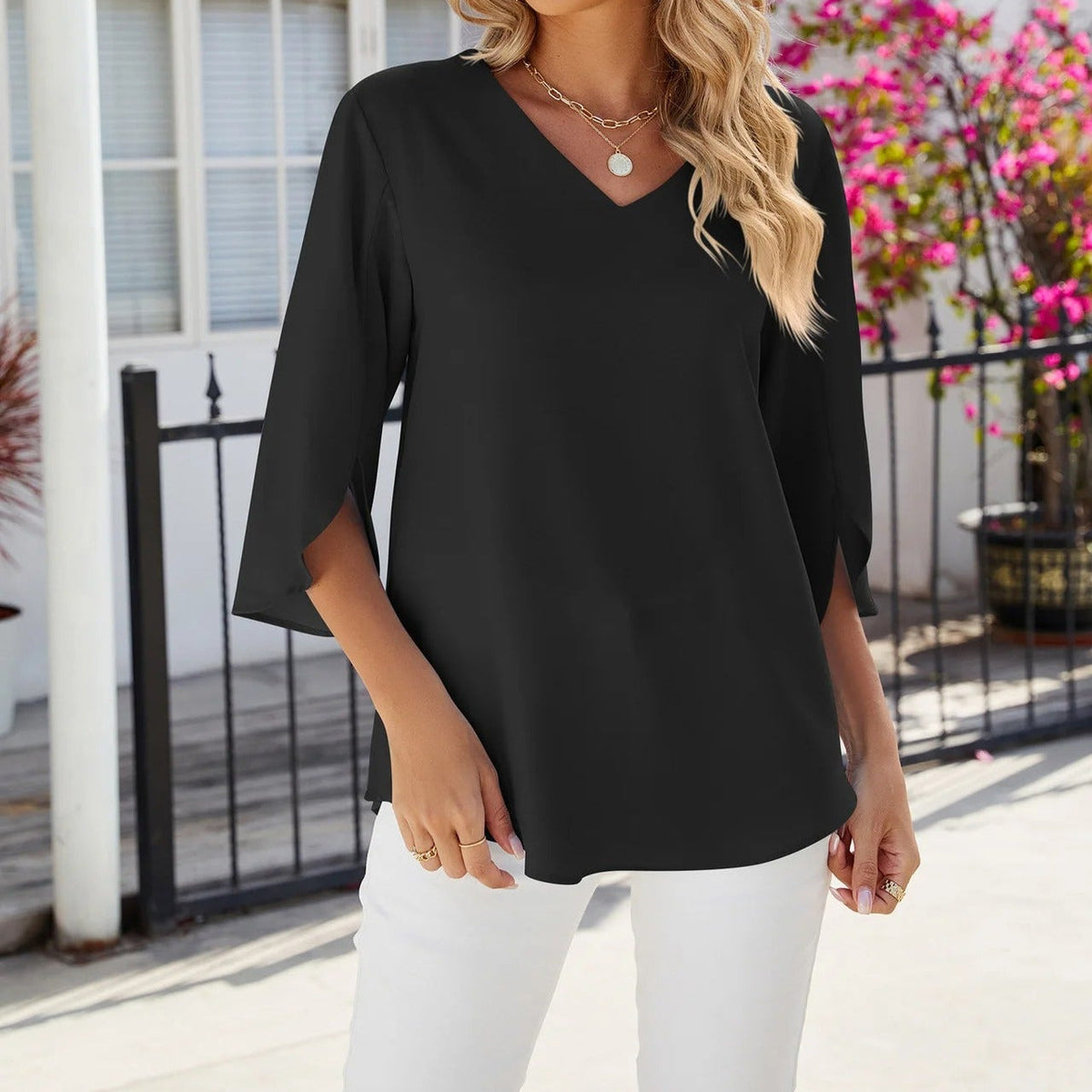 Lola – Casual Women’s Blouse with a Flattering Cut