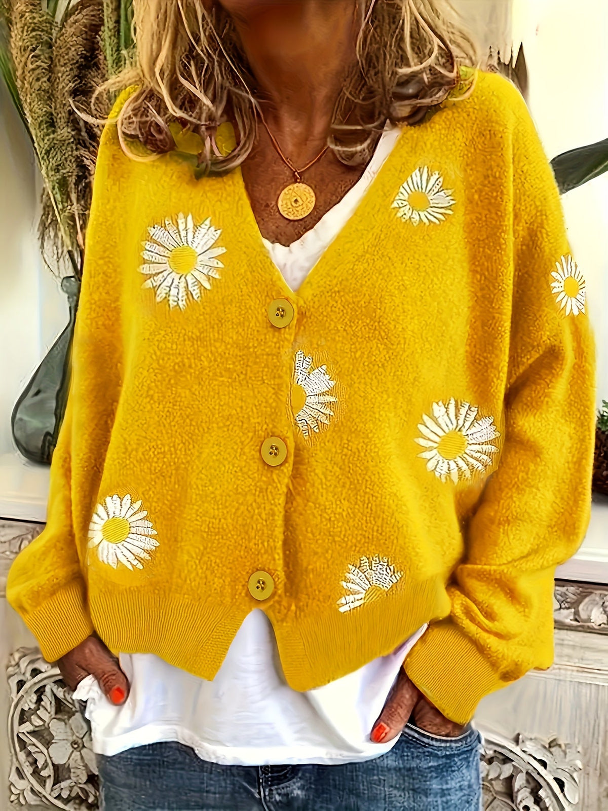Elmara | Women's Daisy Embroidered Knit Cardigan