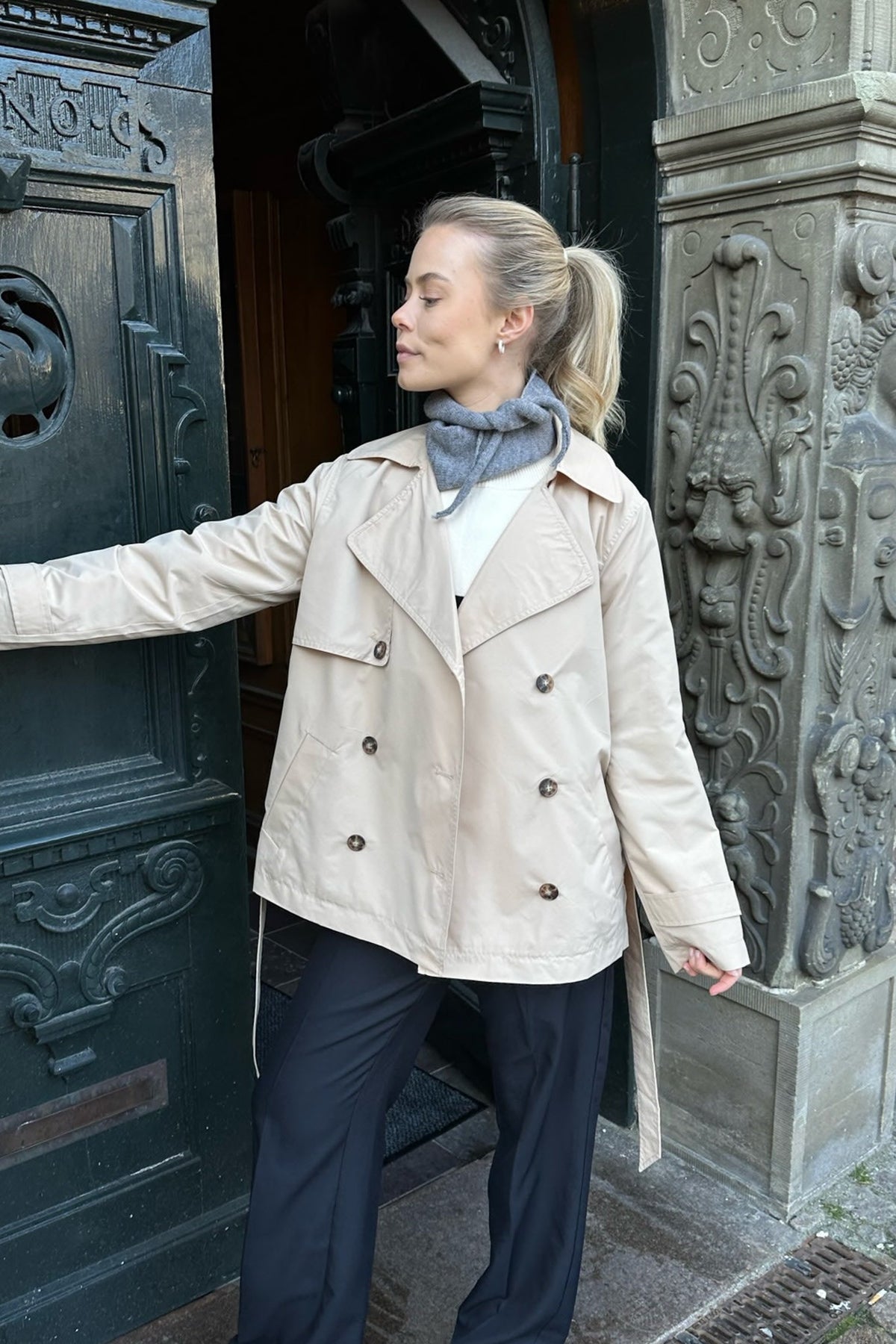 Veldris | Women's Short Trench Coat Double-Breasted
