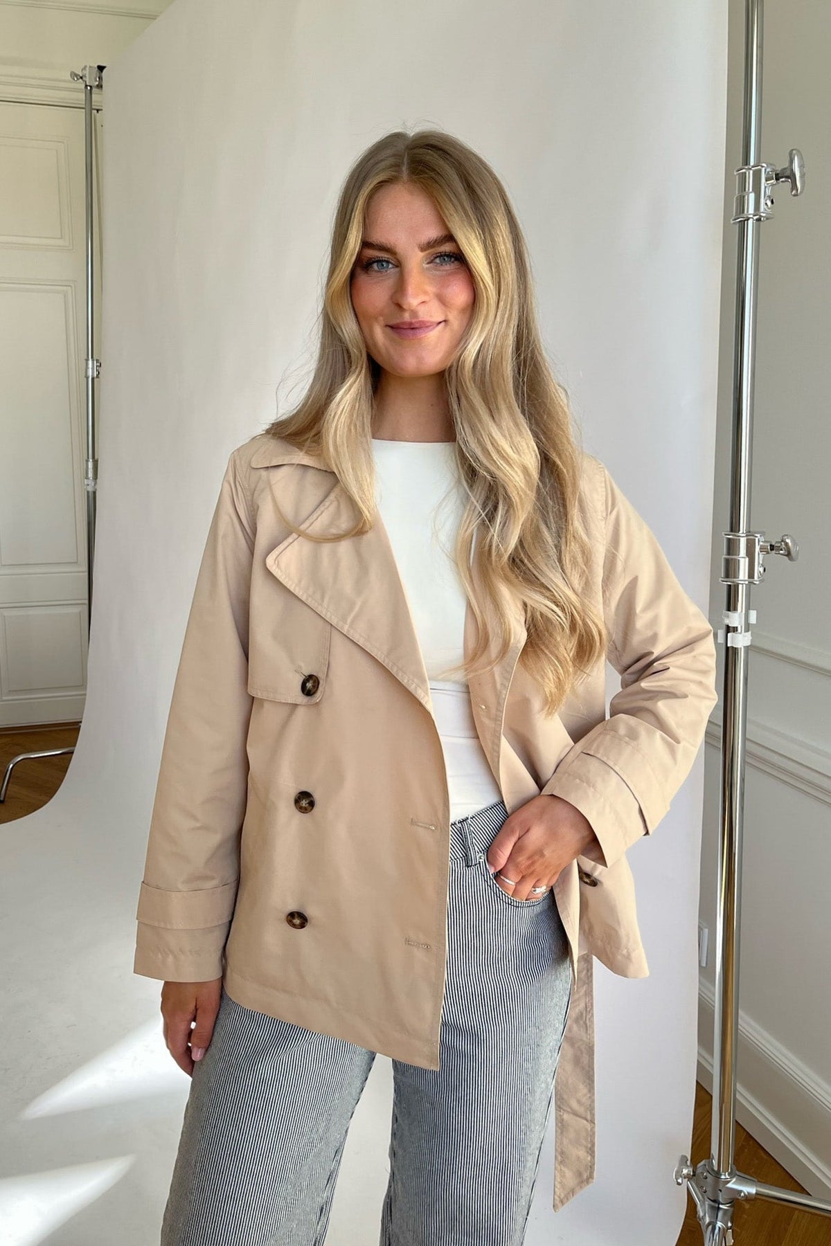 Veldris | Women's Short Trench Coat Double-Breasted